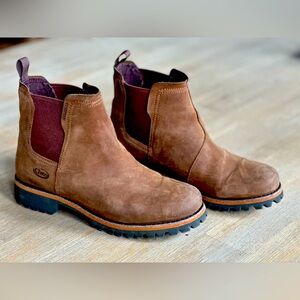 Women’s Fields Chelsea Waterproof Boots